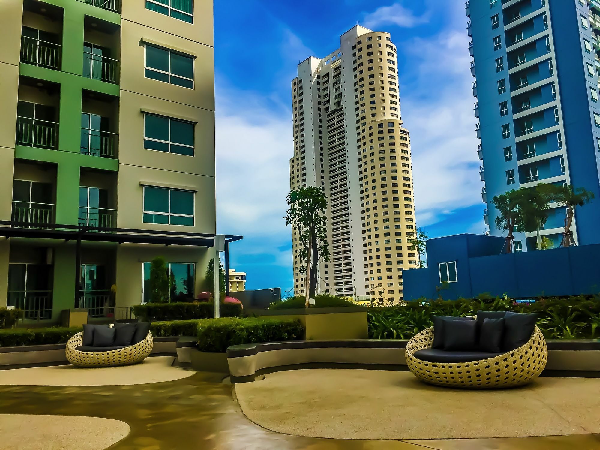 ホテル Lumpini Seaview Jomtien By Parikal エクステリア 写真