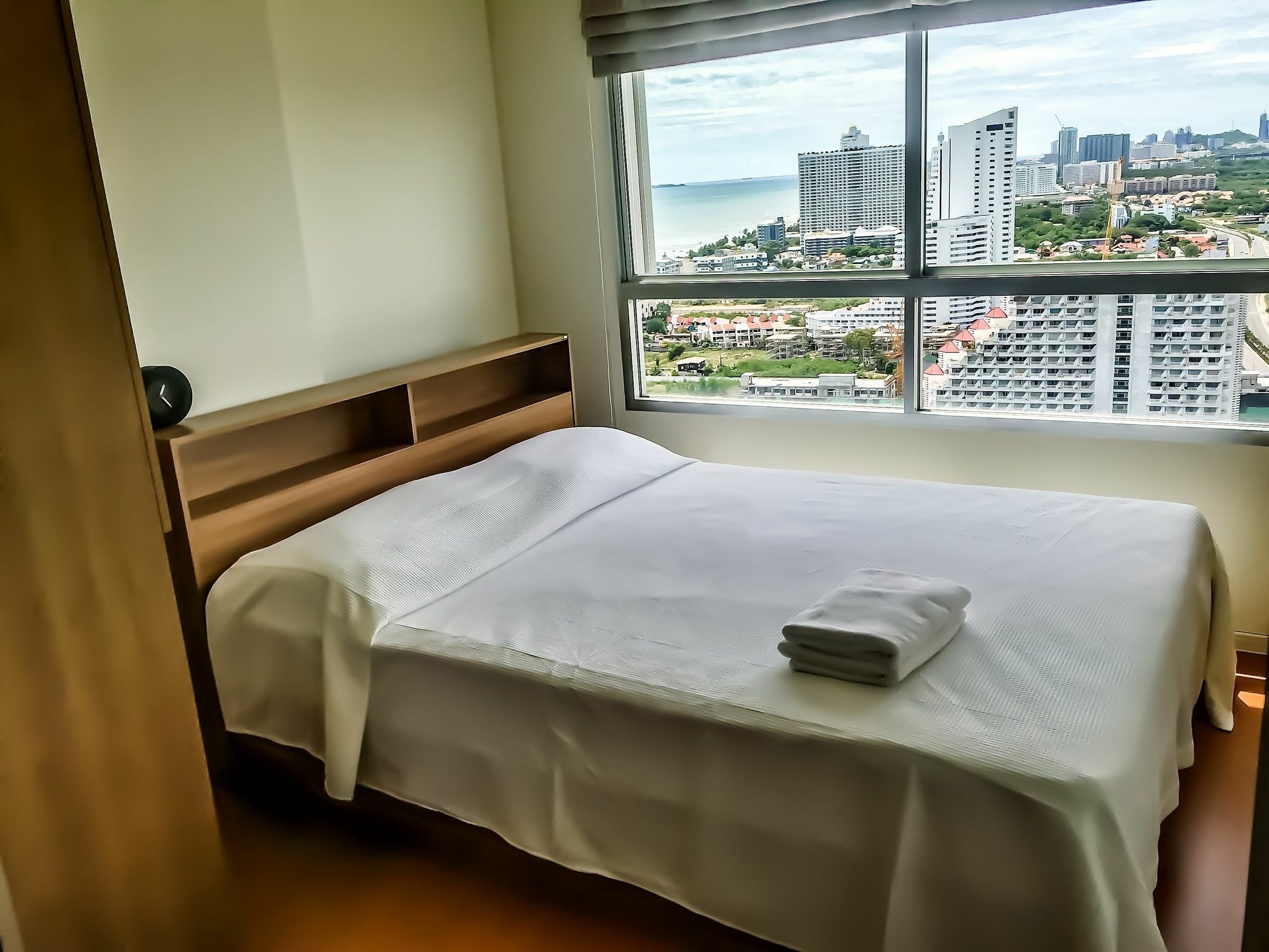 ホテル Lumpini Seaview Jomtien By Parikal エクステリア 写真